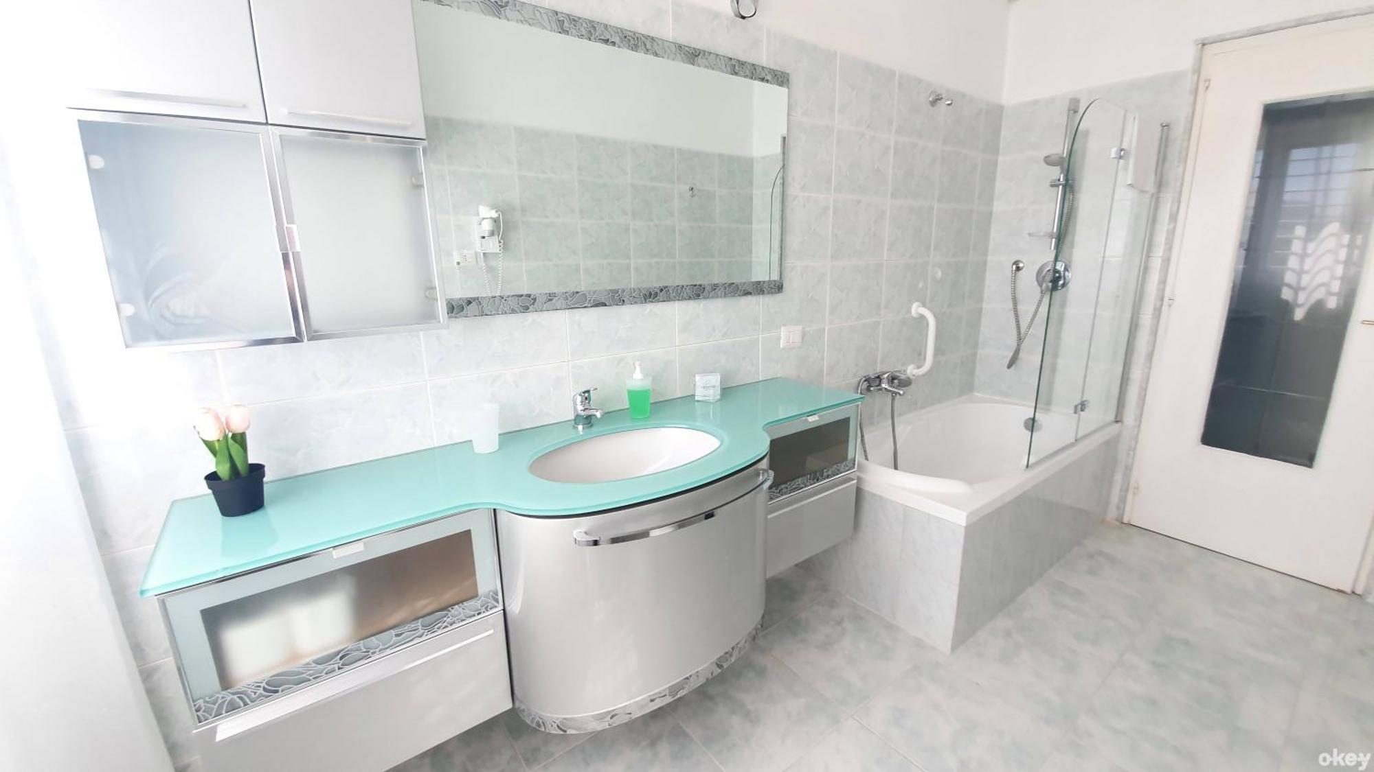 Limited Edition Guesthouse Bari Luaran gambar